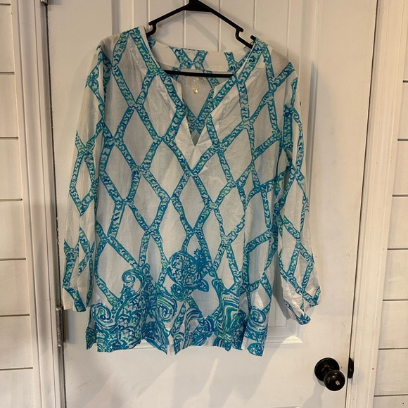 Lilly Pulitzer Tops - Lilly Pulitzer Cotton Amelia island tunic